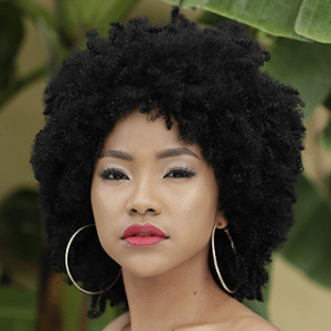 Every black woman can now get this big hairstyle by using afro kinky hair.